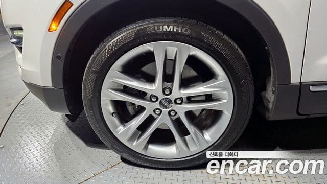 Lincoln MKC, 2017 20