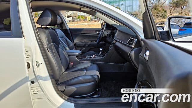 Kia K5 2세대 Prestige, 2016 10