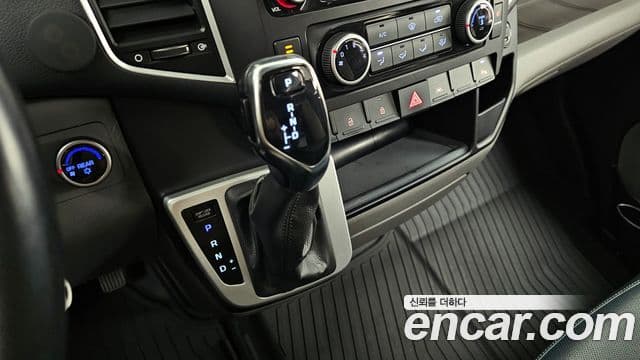 Hyundai 쏠라티 Tour, 2017 9