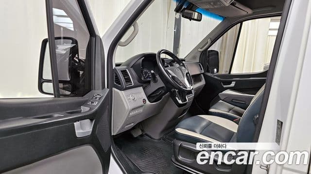 Hyundai 쏠라티 Tour, 2017 10