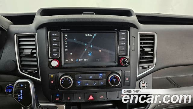 Hyundai 쏠라티 Tour, 2017 14