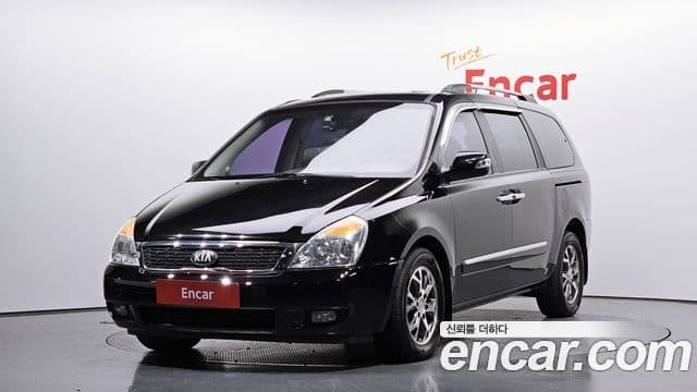 Kia Carnival R Premium, 2013 1