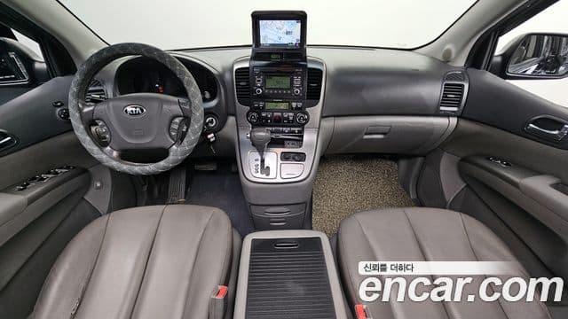 Kia Carnival R Premium, 2013 7