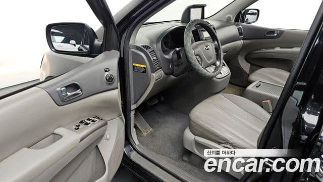 Kia Carnival R Premium, 2013 11