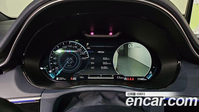 Genesis GV70, 2023 8