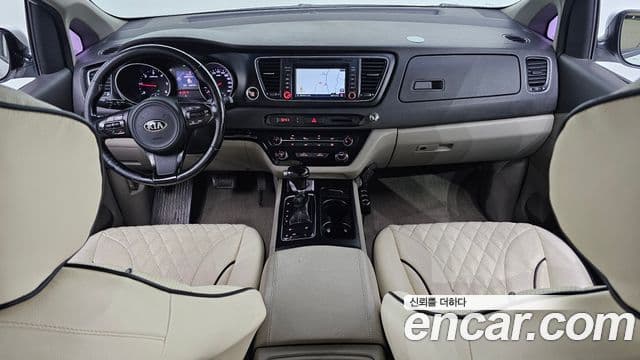 Kia All New Carnival 9인승 High Limousine(компания по спецнадстройкам), 2015 7