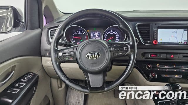 Kia All New Carnival 9인승 High Limousine(компания по спецнадстройкам), 2015 12