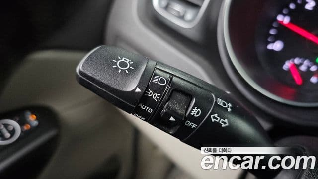 Kia All New Carnival 9인승 High Limousine(компания по спецнадстройкам), 2015 13