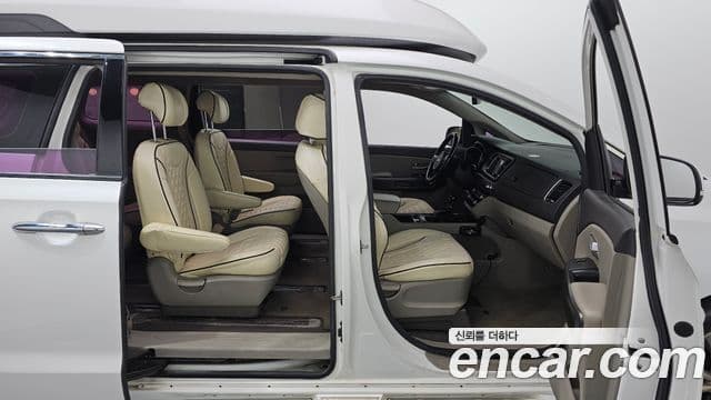 Kia All New Carnival 9인승 High Limousine(компания по спецнадстройкам), 2015 16