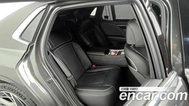 Genesis G90 (RS4) бензин 3.5 турбо AWD, 2022 12