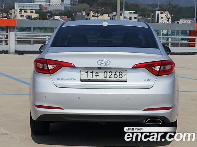 Hyundai LF Sonata Premium, 2015 6