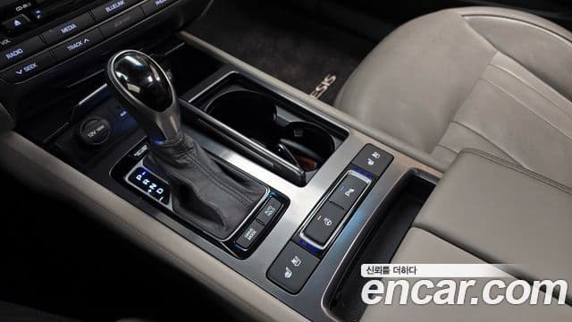 Hyundai Genesis DH 3.8 AWD экспортная версия, 2015 9