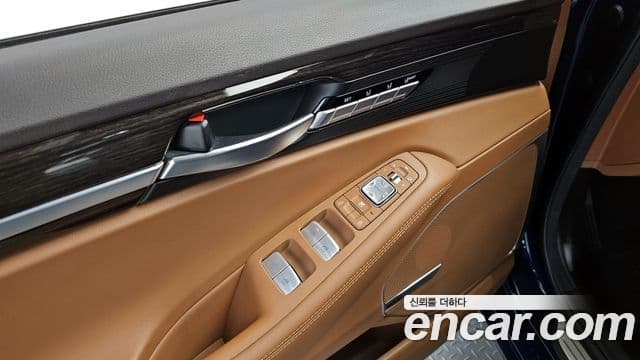 Genesis G90 Luxury, 2019 18