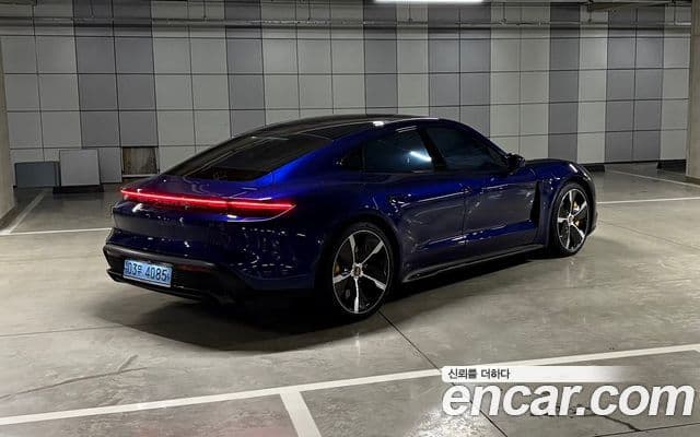 Porsche 타이칸 турбо S, 2021 8
