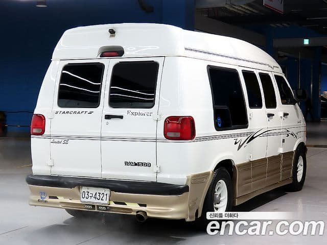 Dodge 램밴, 2002 4