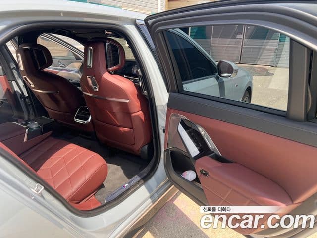 BMW 7시리즈 (G70) 740d xDrive M Sport, 2025 9
