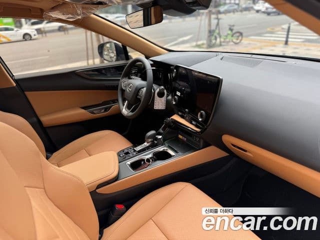 Lexus NX450h+ 2세대 Premium, 2025 14