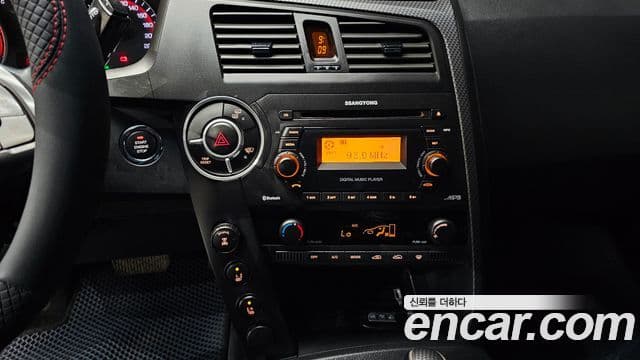 KG모빌리티(SsangYong) Korando Sport Fashion, 2015 15