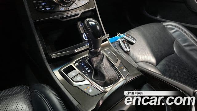 Hyundai Grandeur HG гибрид Premium, 2015 9