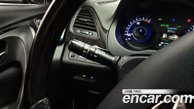 Hyundai Grandeur HG гибрид Premium, 2015 17