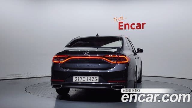 Hyundai Grandeur IG 3.0 LPi Modern Basic (арендный автомобиль), 2017 4