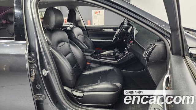 Hyundai Grandeur IG 3.0 LPi Modern Basic (арендный автомобиль), 2017 11