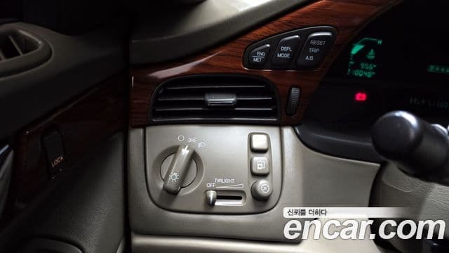 Cadillac 드빌 DHS, 2001 16