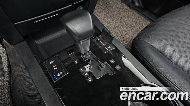 Kia Mohave 4WD KV300, 2012 9