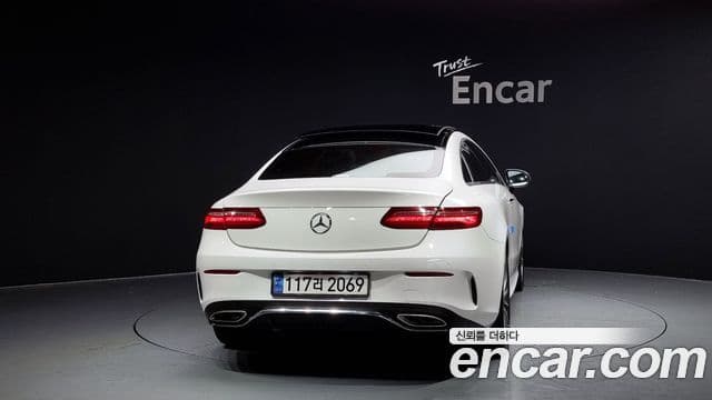 Mercedes-Benz E-класс W213 E400 4MATIC купе, 2017 4