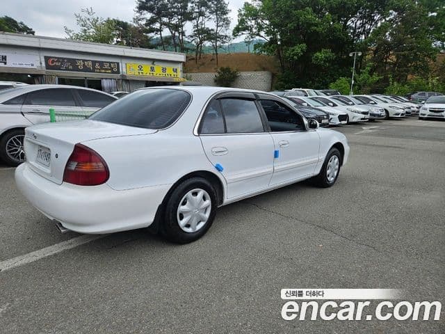 Hyundai Sonata III 1.8 GL DLX, 1996 6