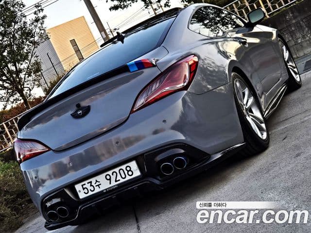 Hyundai Genesis купе 200 турбо P, 2010 13