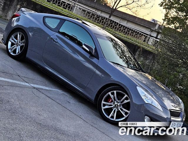Hyundai Genesis купе 200 турбо P, 2010 20
