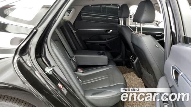 Hyundai Sonata гибрид (DN8) Family, 2021 12