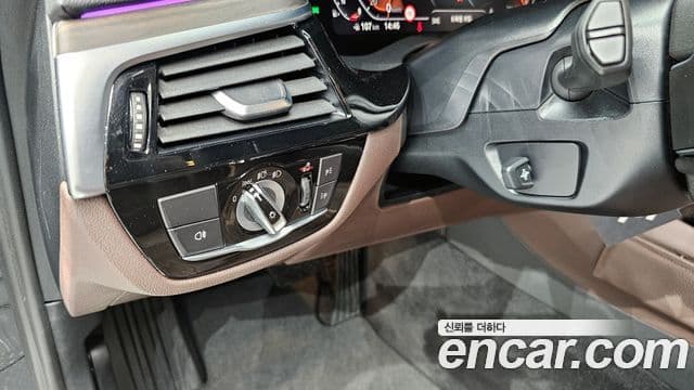 BMW 5시리즈 (G30) Luxury, 2021 16