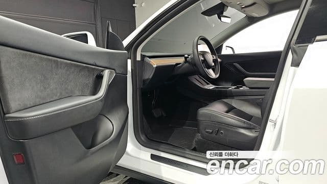 Tesla модель Y Long Range AWD, 2022 10