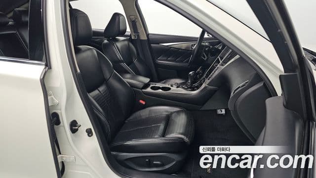 Infiniti Q50 3.5 гибрид Essence, 2016 10