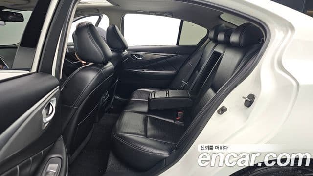 Infiniti Q50 3.5 гибрид Essence, 2016 12