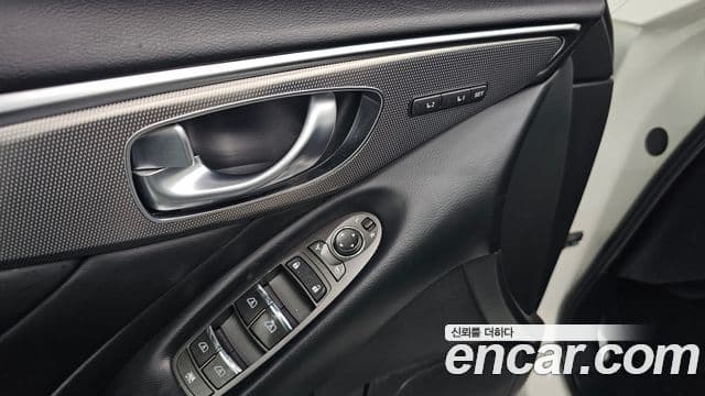 Infiniti Q50 3.5 гибрид Essence, 2016 17