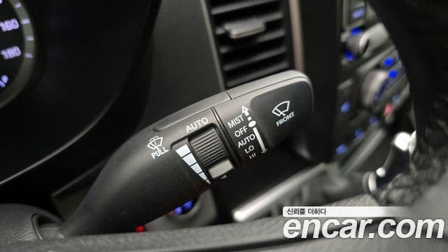 Hyundai 쏠라티 Luxury, 2023 16