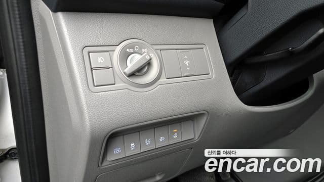 Hyundai 쏠라티 Luxury, 2023 17