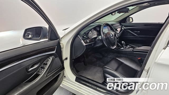 BMW 5시리즈 (F10), 2011 11