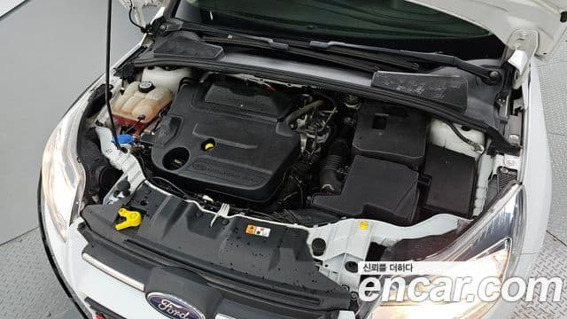 Ford 포커스 3세대, 2013 6