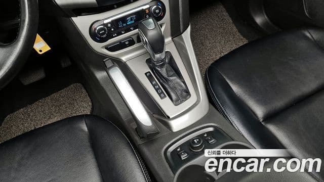 Ford 포커스 3세대, 2013 9