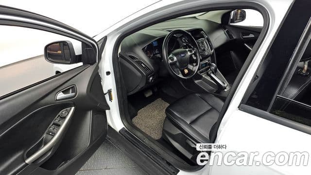 Ford 포커스 3세대, 2013 11