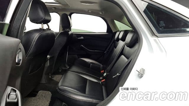 Ford 포커스 3세대, 2013 12