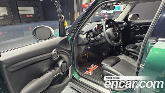 Mini Cooper 3세대, 2018 11