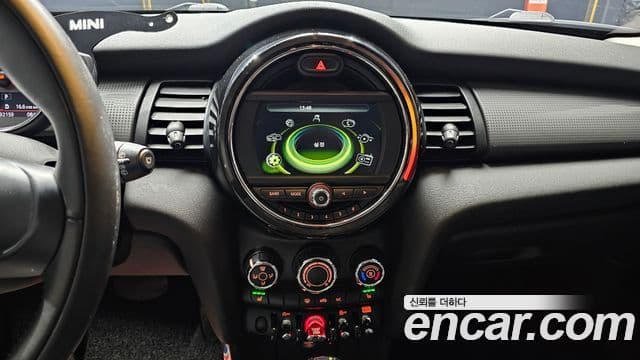 Mini Cooper 3세대, 2018 14