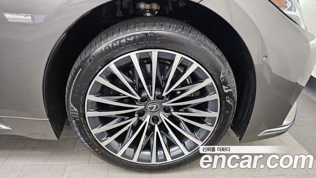 Lexus LS500h 5세대 3.5 Luxury AWD, 2024 все фото