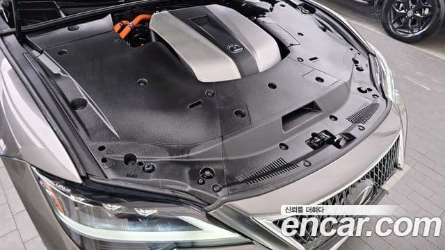 Lexus LS500h 5세대 3.5 Luxury AWD, 2024 6