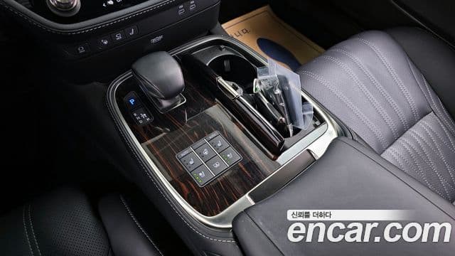 Lexus LS500h 5세대 3.5 Luxury AWD, 2024 9